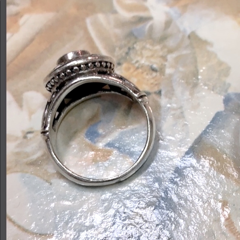 MOTHER OF PEARL STERLING SILVER RING 6 1/2 SILVER LEAFS or FEATHERS .925 - Picture 4 of 7